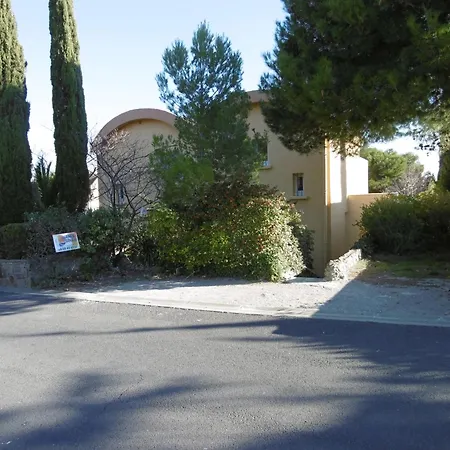T4 8 Pers Proche Grazel, Parking Prive Et Terrasse - Fr-1-796-98 * Gruissan